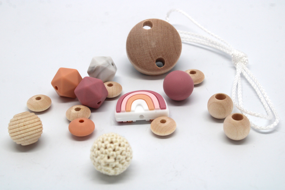 Preview: Schnullerketten-Bastelset Regenbogen | Rosa-Peachy